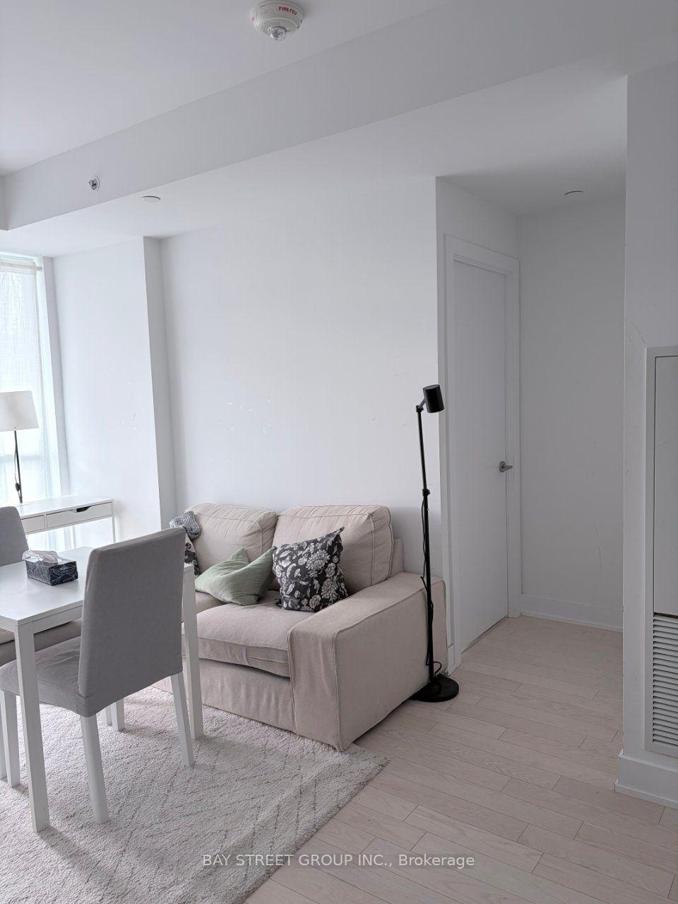 Photo 17 of Unit 801, 181 Bedford Road, Toronto, The Annex — HOMEH