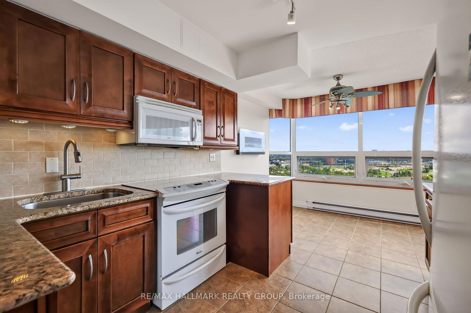 Photo 19 of Unit 2402, 1500 Riverside Drive, Ottawa, Riverview Park — HOMEH