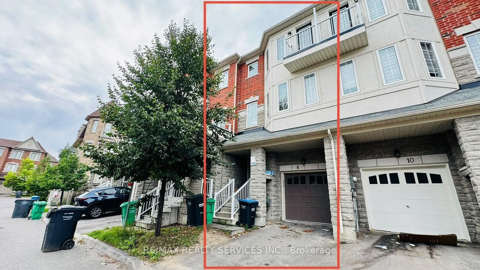 Photo 3 of 8 Rabbit Run Way, Brampton, Heart Lake East — HOMEH