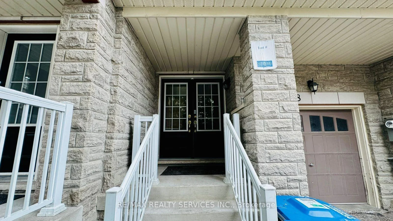 Photo 4 of 8 Rabbit Run Way, Brampton, Heart Lake East — HOMEH