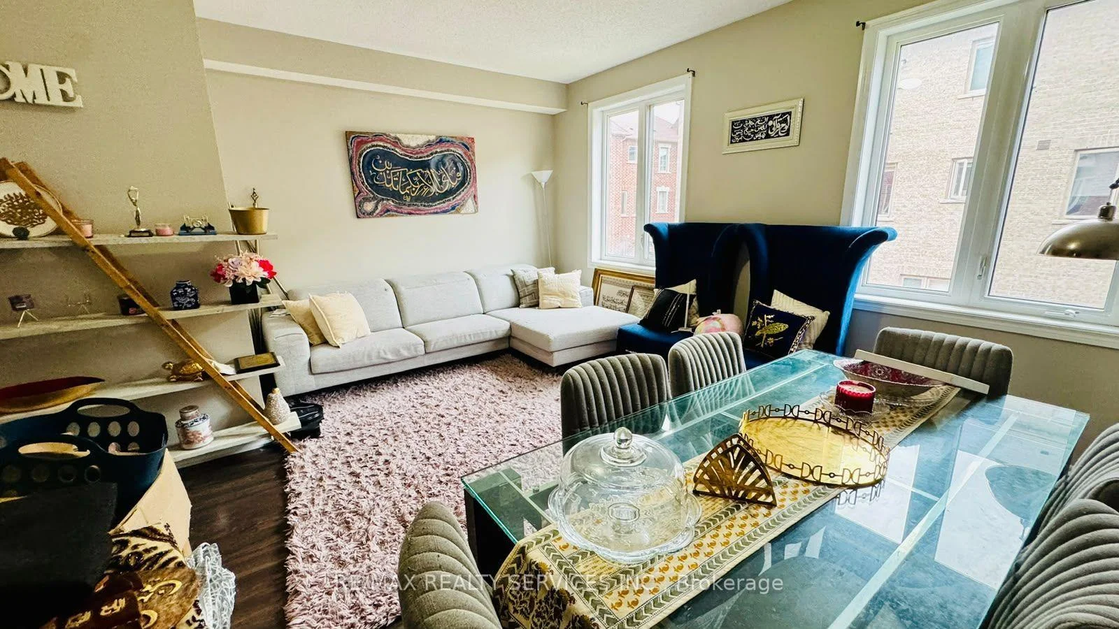 Photo 10 of 8 Rabbit Run Way, Brampton, Heart Lake East — HOMEH