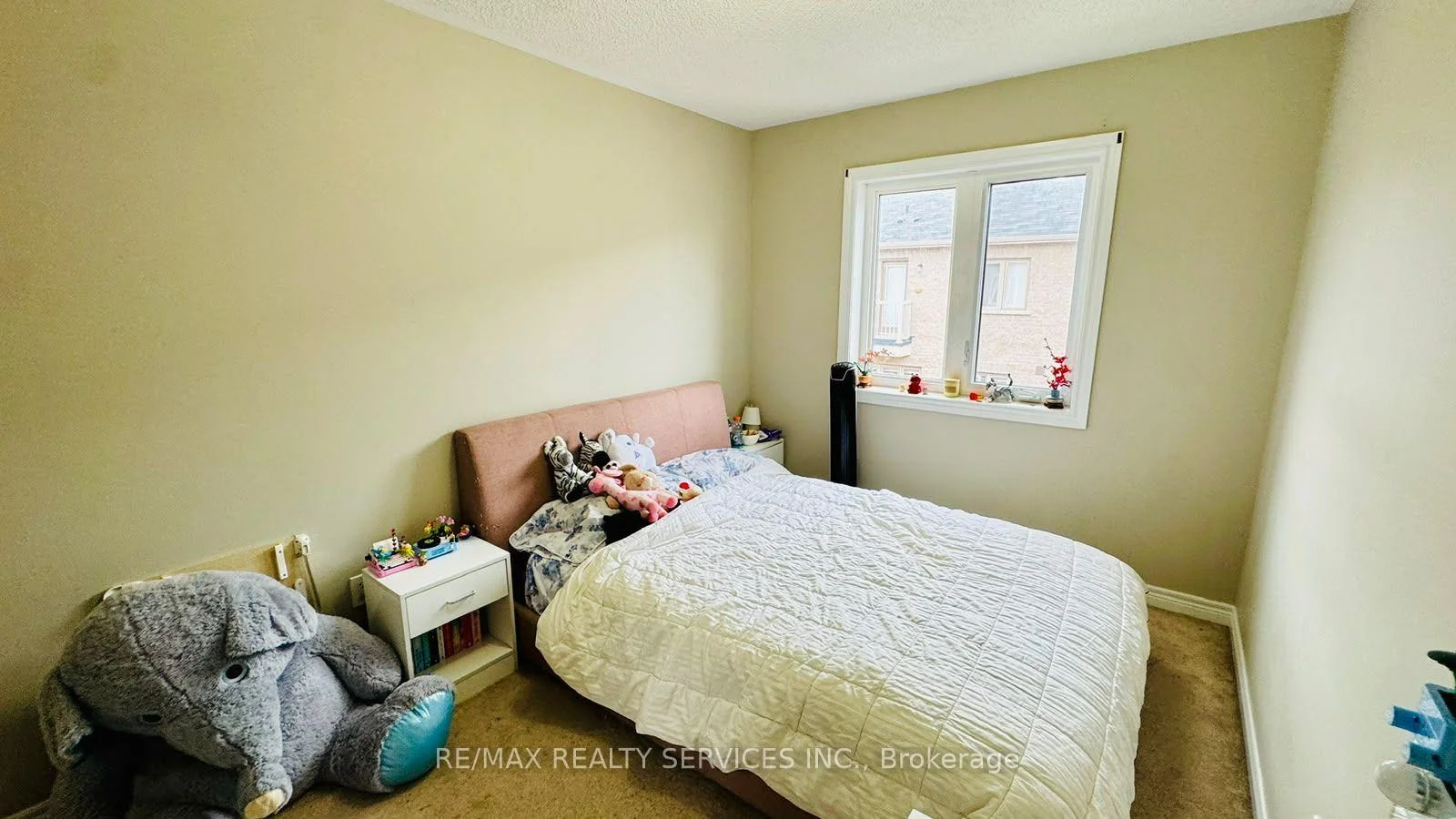 Photo 23 of 8 Rabbit Run Way, Brampton, Heart Lake East — HOMEH