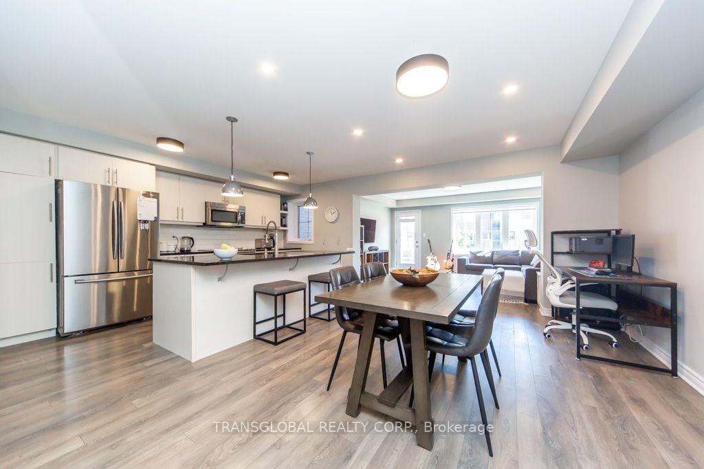 Photo 4 of 38 Minlow Way, Aurora, Rural Aurora — HOMEH