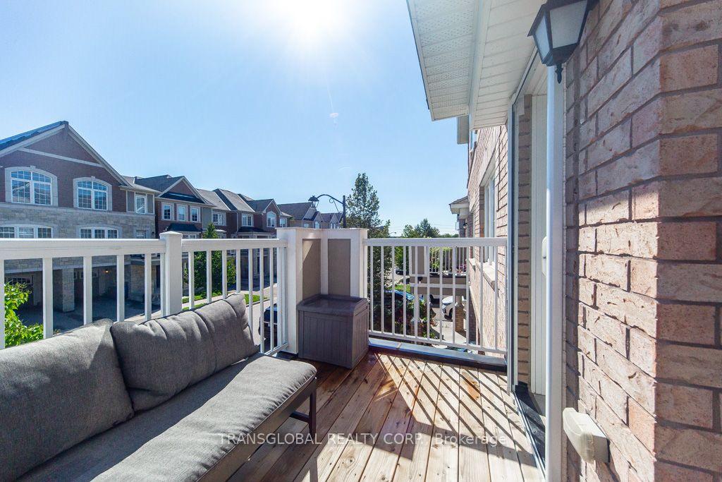 Photo 14 of 38 Minlow Way, Aurora, Rural Aurora — HOMEH