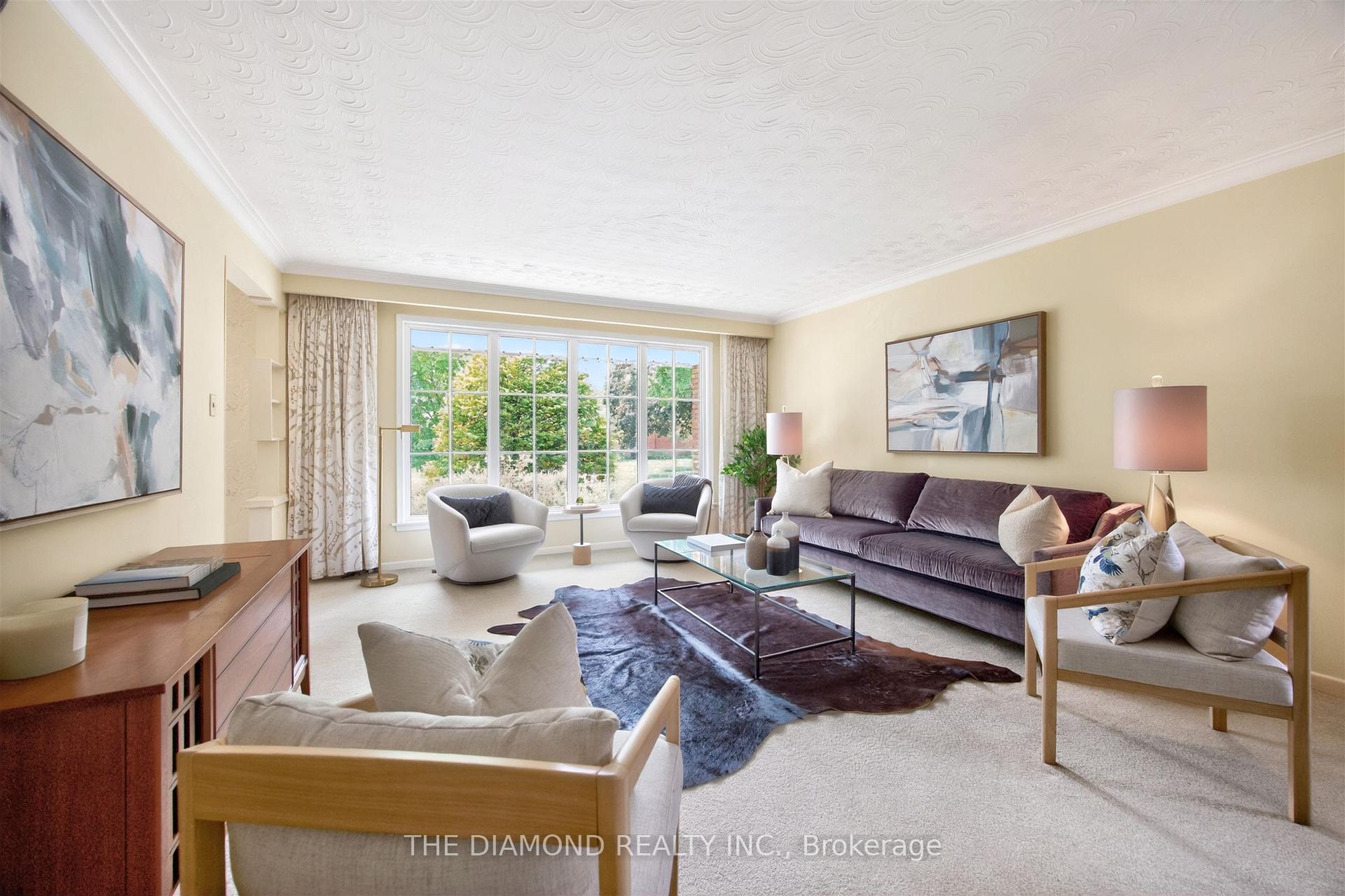 Photo 6 of 11 Swordbill Drive, Etobicoke, Edenbridge-Humber Valley — HOMEH