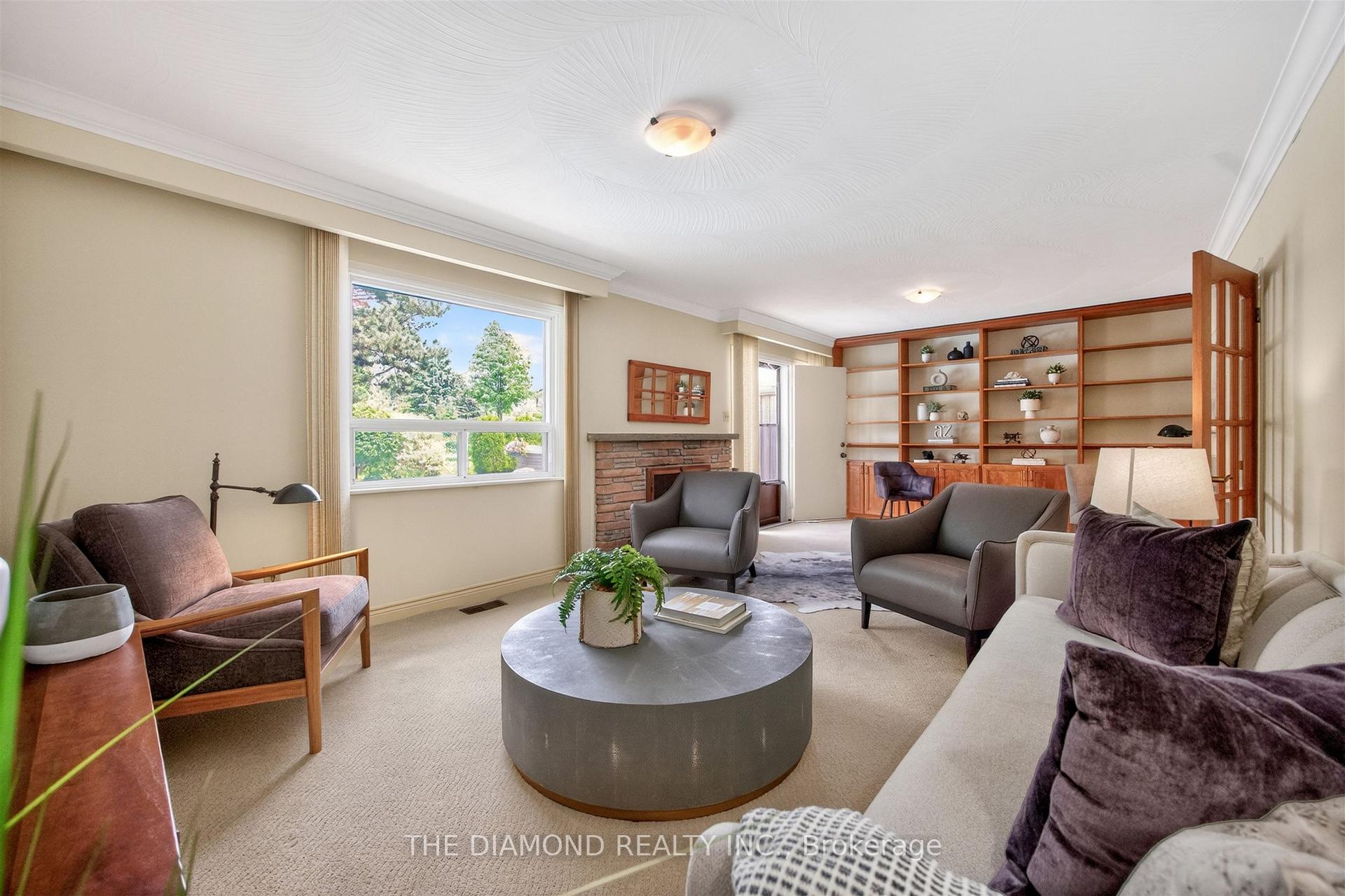 Photo 24 of 11 Swordbill Drive, Etobicoke, Edenbridge-Humber Valley — HOMEH