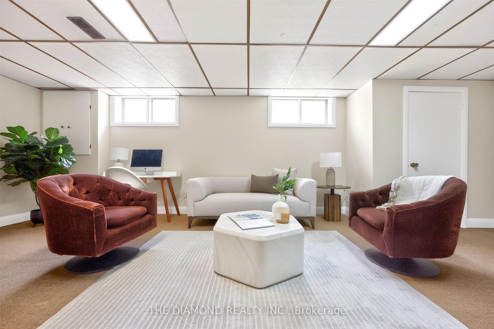 Photo 27 of 11 Swordbill Drive, Etobicoke, Edenbridge-Humber Valley — HOMEH