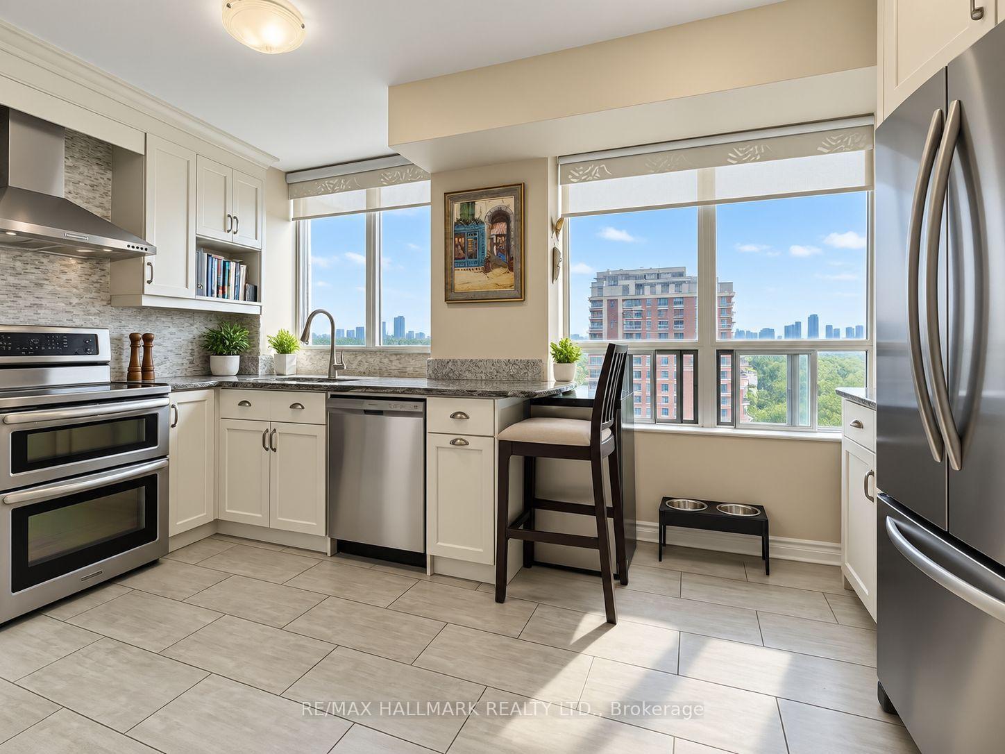 Photo 17 of Unit 1006, 253 Merton Street, Toronto, Mount Pleasant West — HOMEH