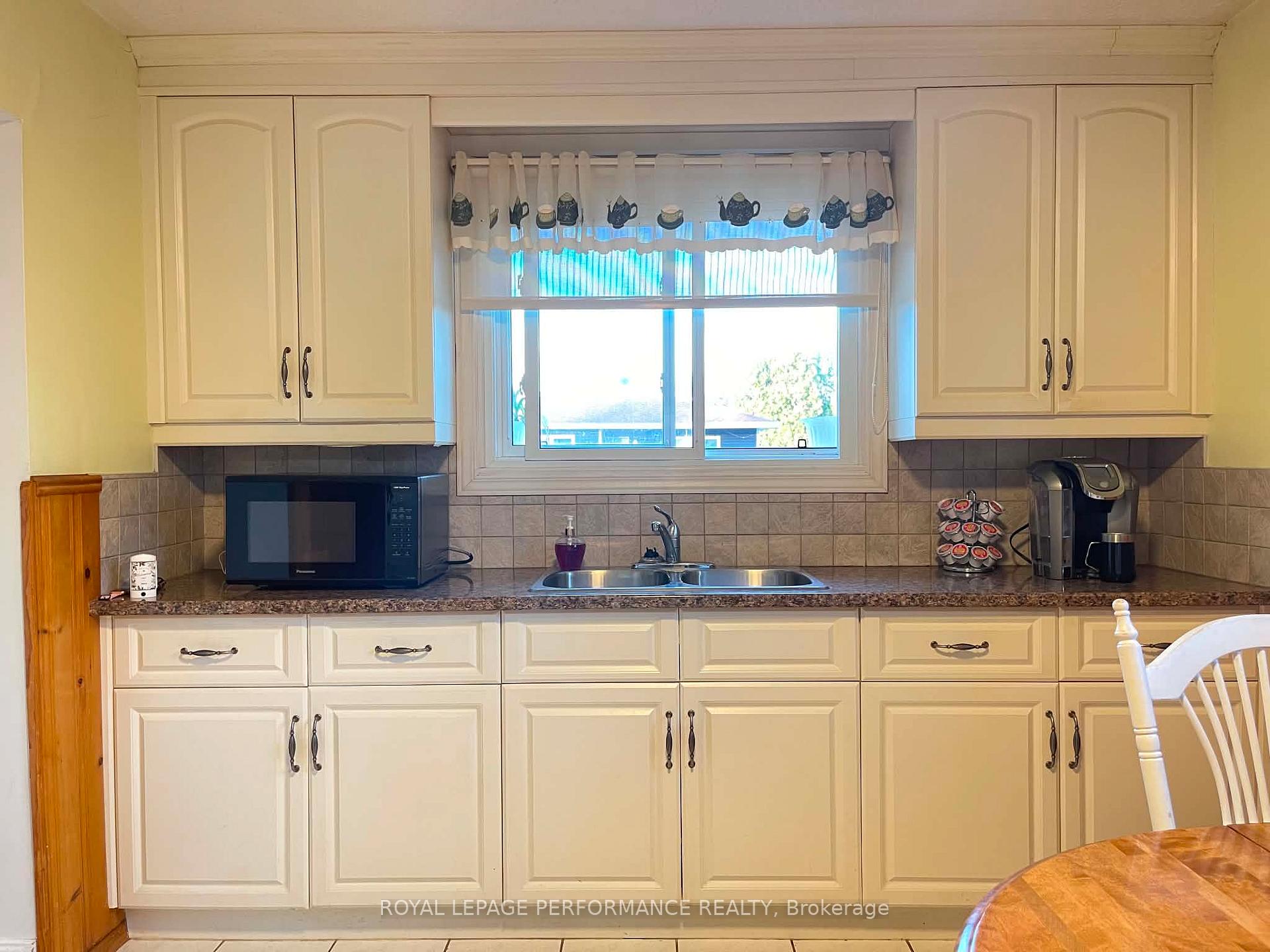 Photo 10 of 207 Leonia Street, Cornwall, Cornwall — HOMEH