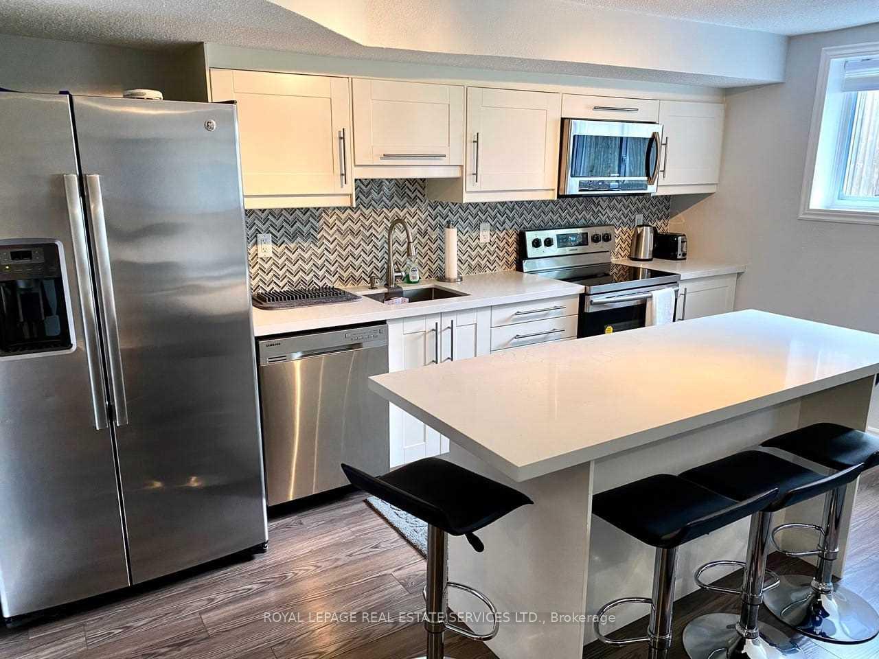 Photo 5 of Unit Lower, 7729 Jubilee Drive, Niagara Falls, Marineland — HOMEH