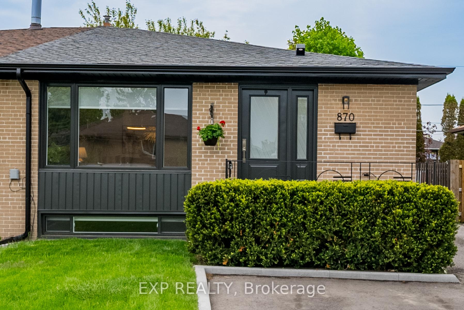 Photo 2 of 870 Modlin Road, Pickering, Bay Ridges — HOMEH