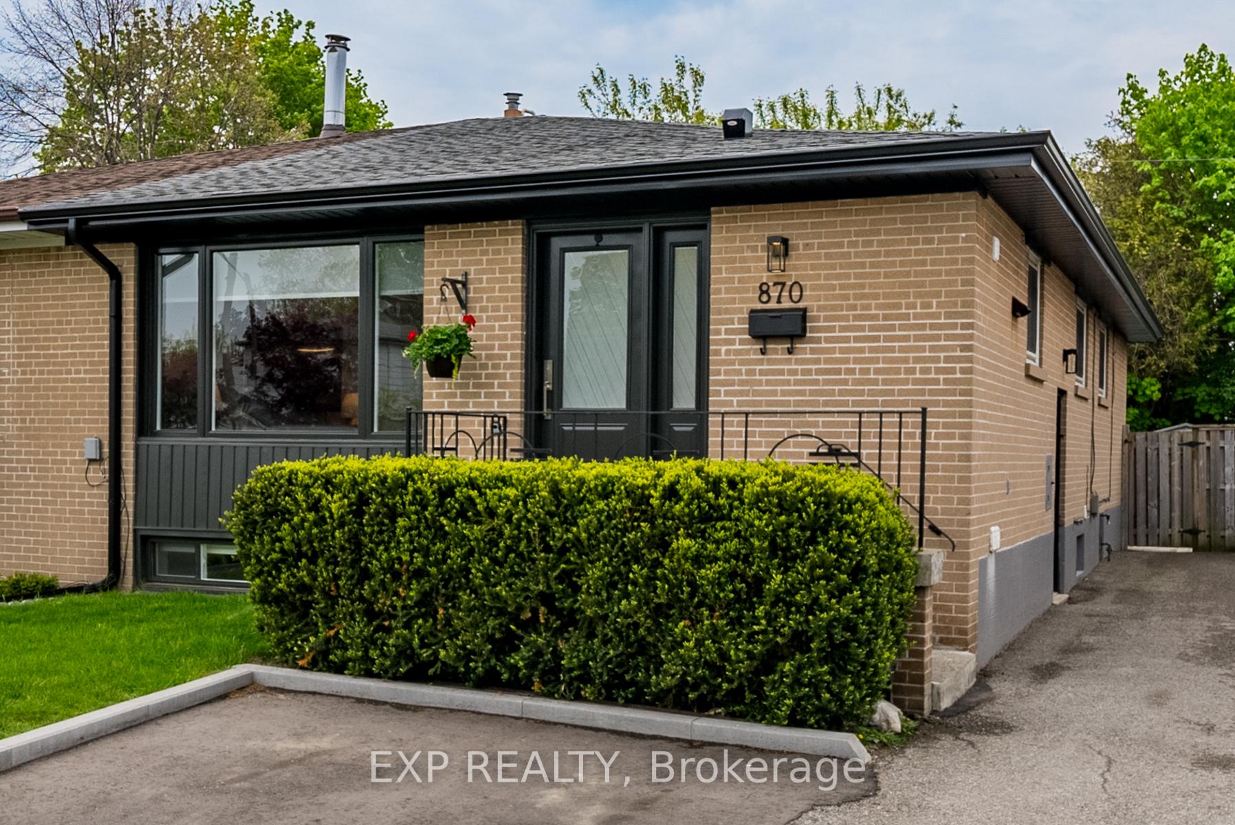 Photo 3 of 870 Modlin Road, Pickering, Bay Ridges — HOMEH