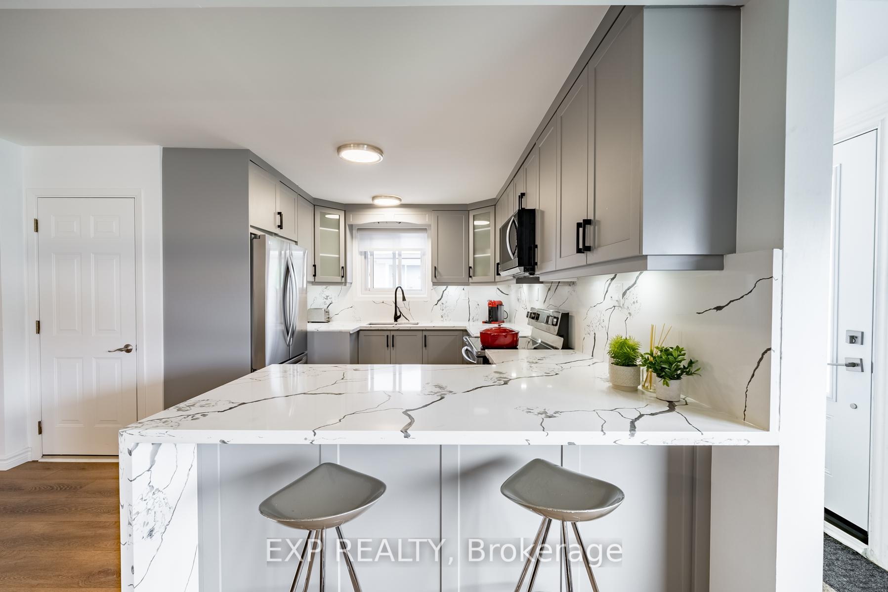 Photo 5 of 870 Modlin Road, Pickering, Bay Ridges — HOMEH