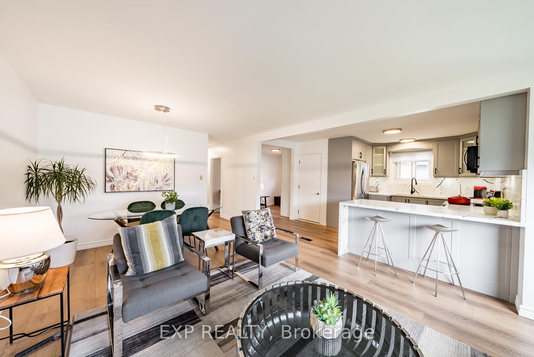 Photo 6 of 870 Modlin Road, Pickering, Bay Ridges — HOMEH