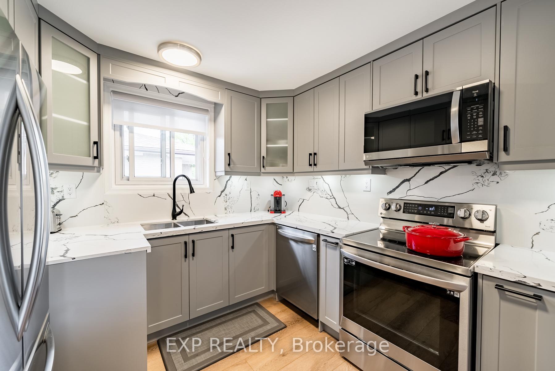 Photo 15 of 870 Modlin Road, Pickering, Bay Ridges — HOMEH
