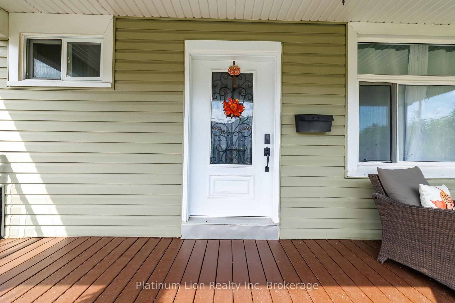 Photo 6 of 11 Fairview Road, Grimsby, Grimsby Beach — HOMEH