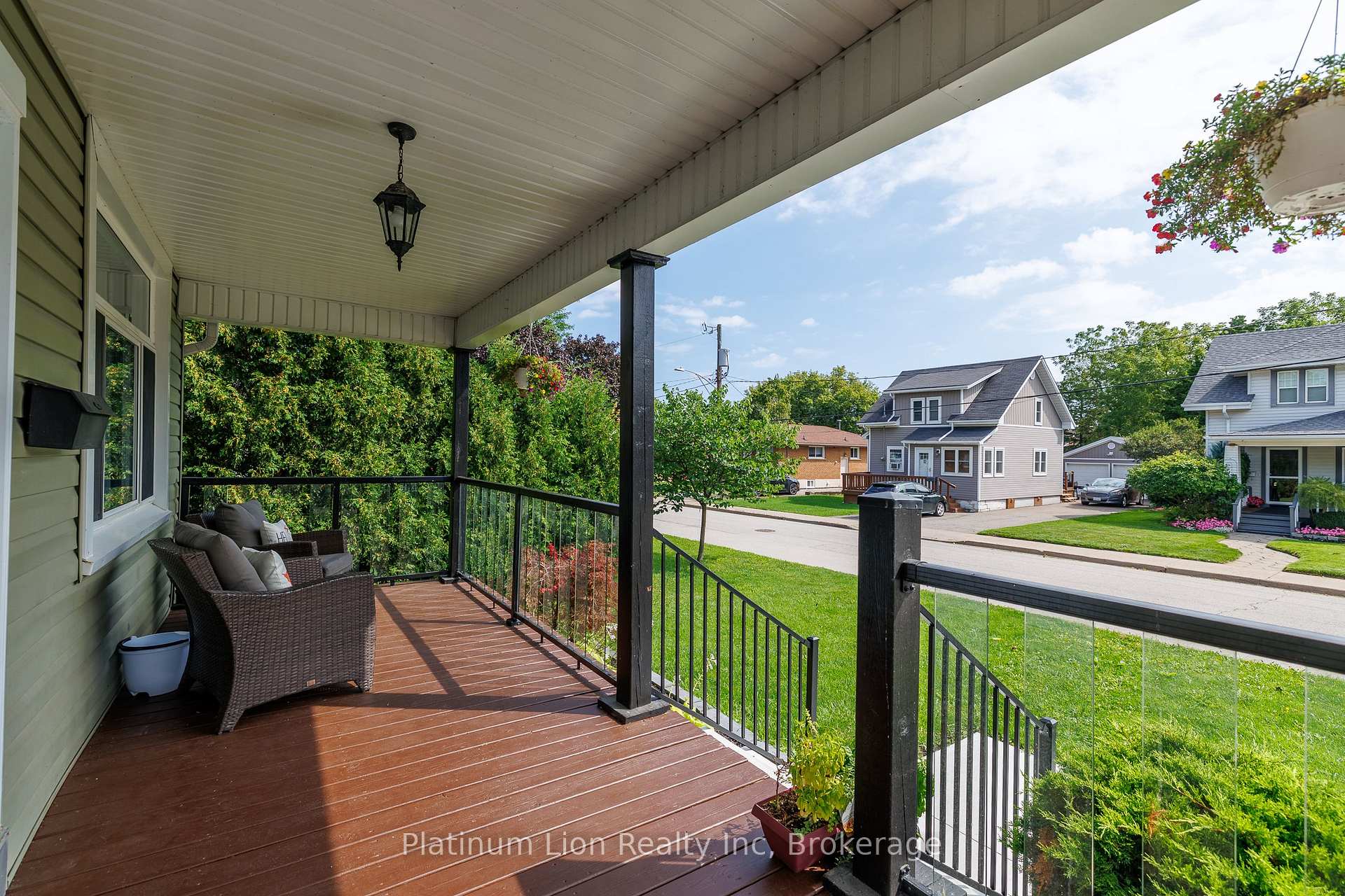 Photo 8 of 11 Fairview Road, Grimsby, Grimsby Beach — HOMEH