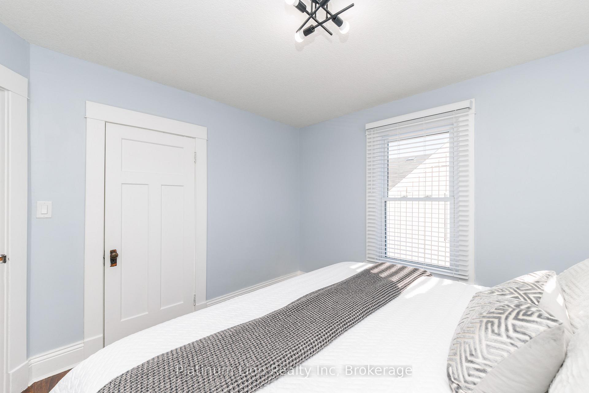 Photo 37 of 11 Fairview Road, Grimsby, Grimsby Beach — HOMEH