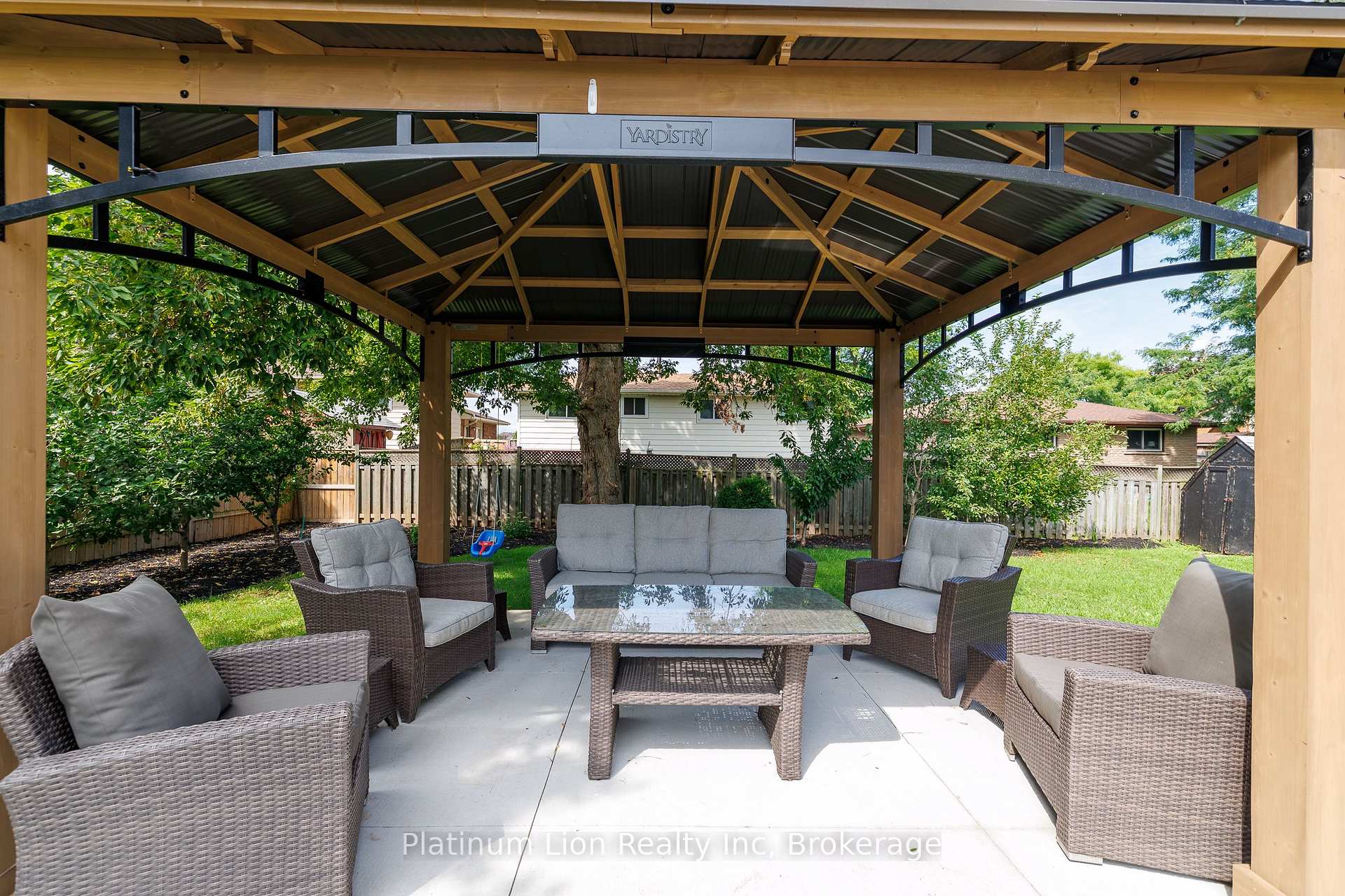 Photo 43 of 11 Fairview Road, Grimsby, Grimsby Beach — HOMEH