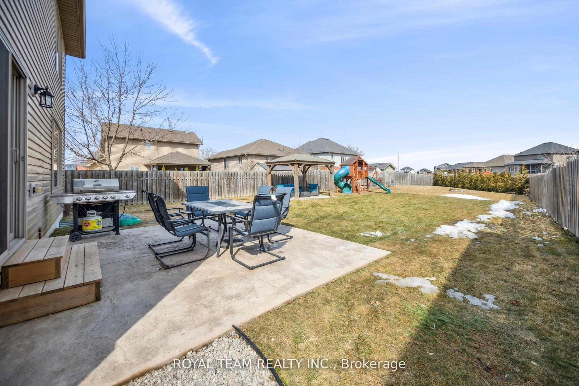 Photo 31 of 2 Lafayette Street E, Haldimand — HOMEH