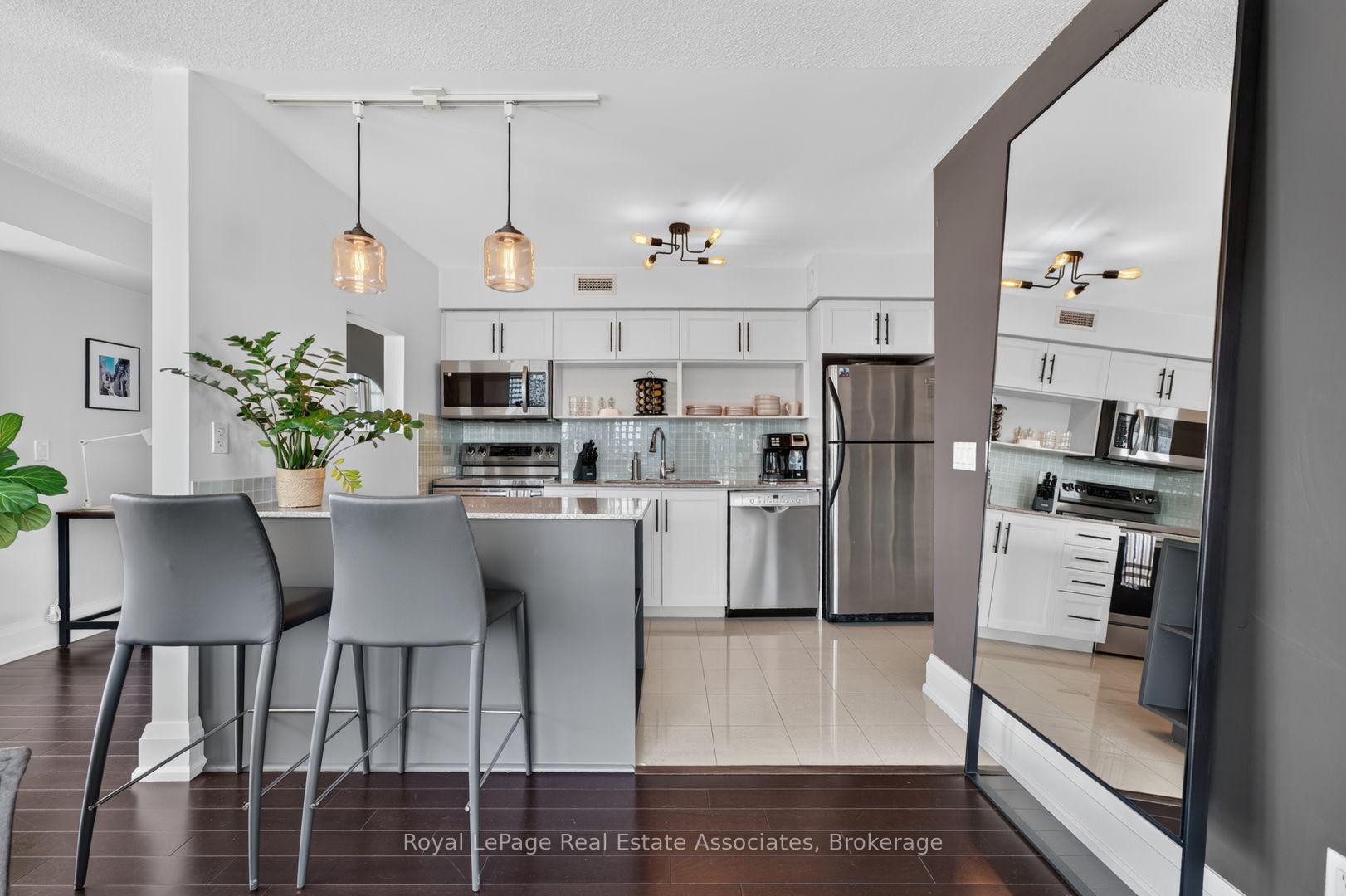 Photo 7 of Unit 2210, 80 Western Battery Road, Toronto, Niagara — HOMEH