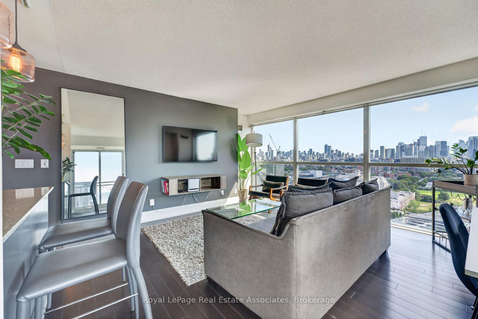 Photo 11 of Unit 2210, 80 Western Battery Road, Toronto, Niagara — HOMEH