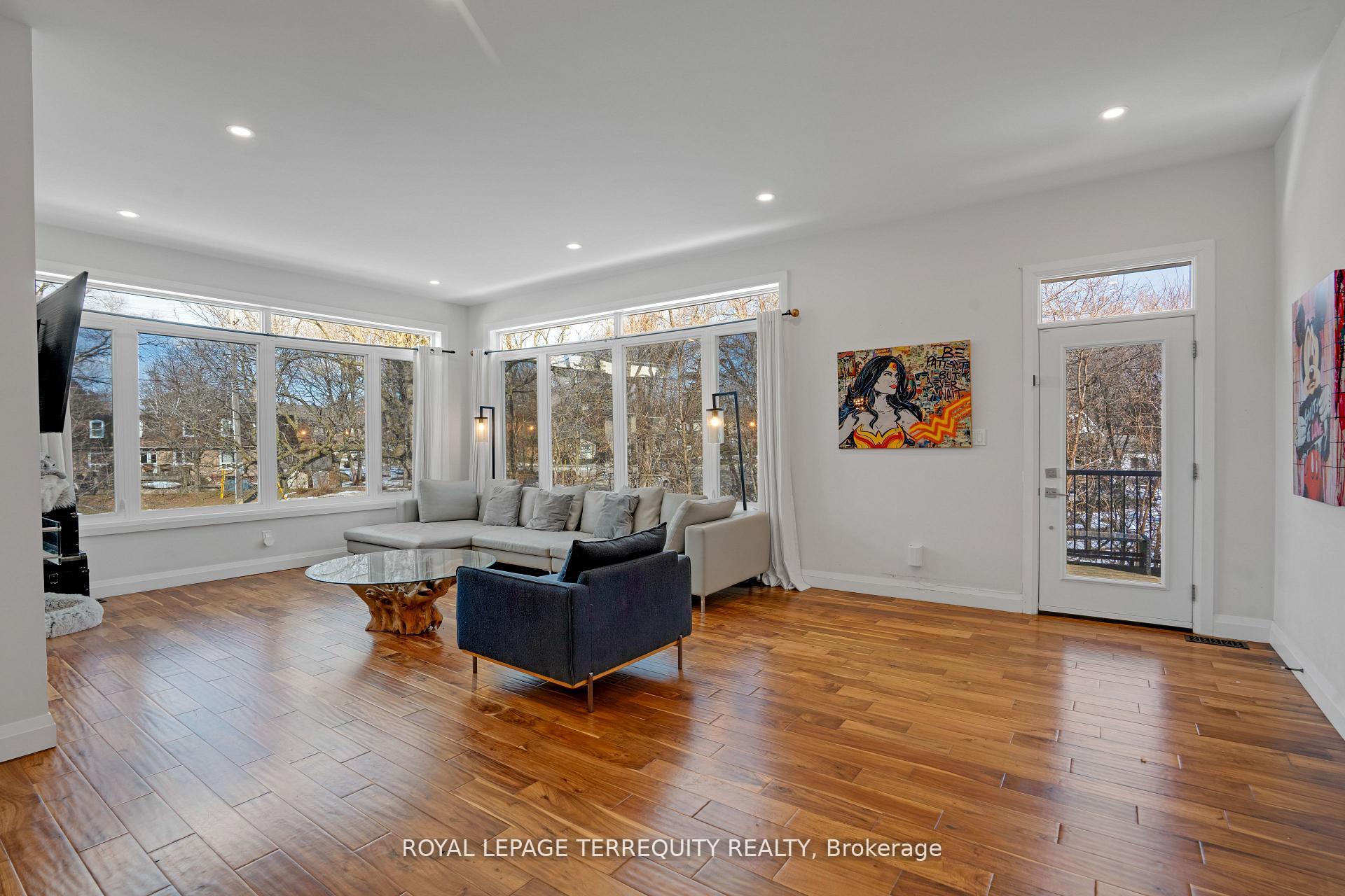 Photo 8 of 716 North Shore Boulevard E, Burlington, LaSalle — HOMEH