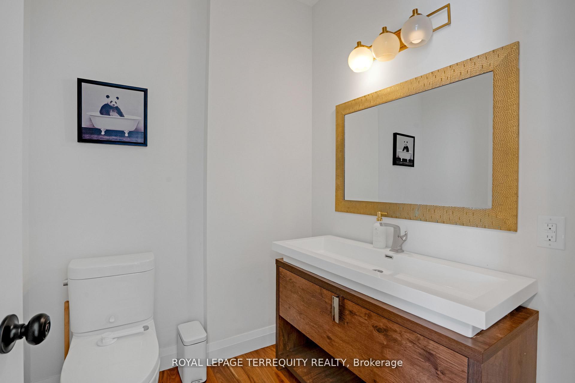 Photo 12 of 716 North Shore Boulevard E, Burlington, LaSalle — HOMEH