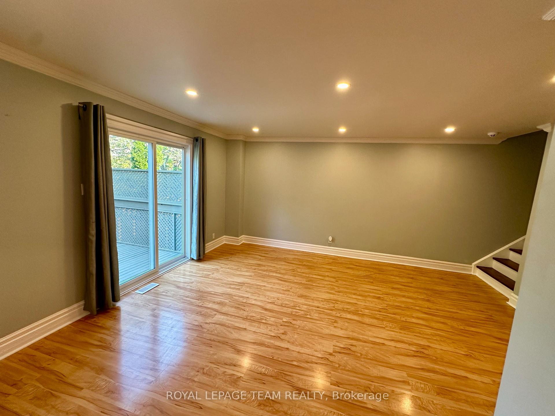 Photo 15 of 87 Glen Park Drive, Ottawa, Blackburn Hamlet (South) — HOMEH