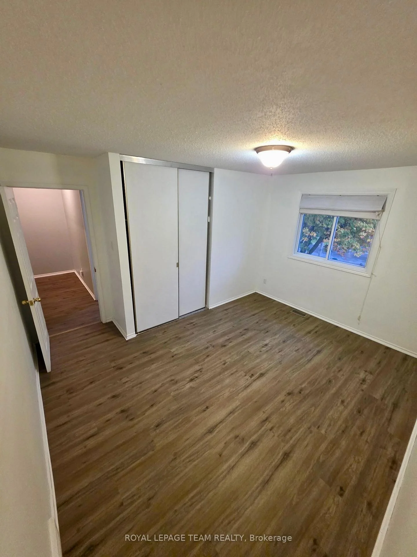 Photo 22 of 87 Glen Park Drive, Ottawa, Blackburn Hamlet (South) — HOMEH
