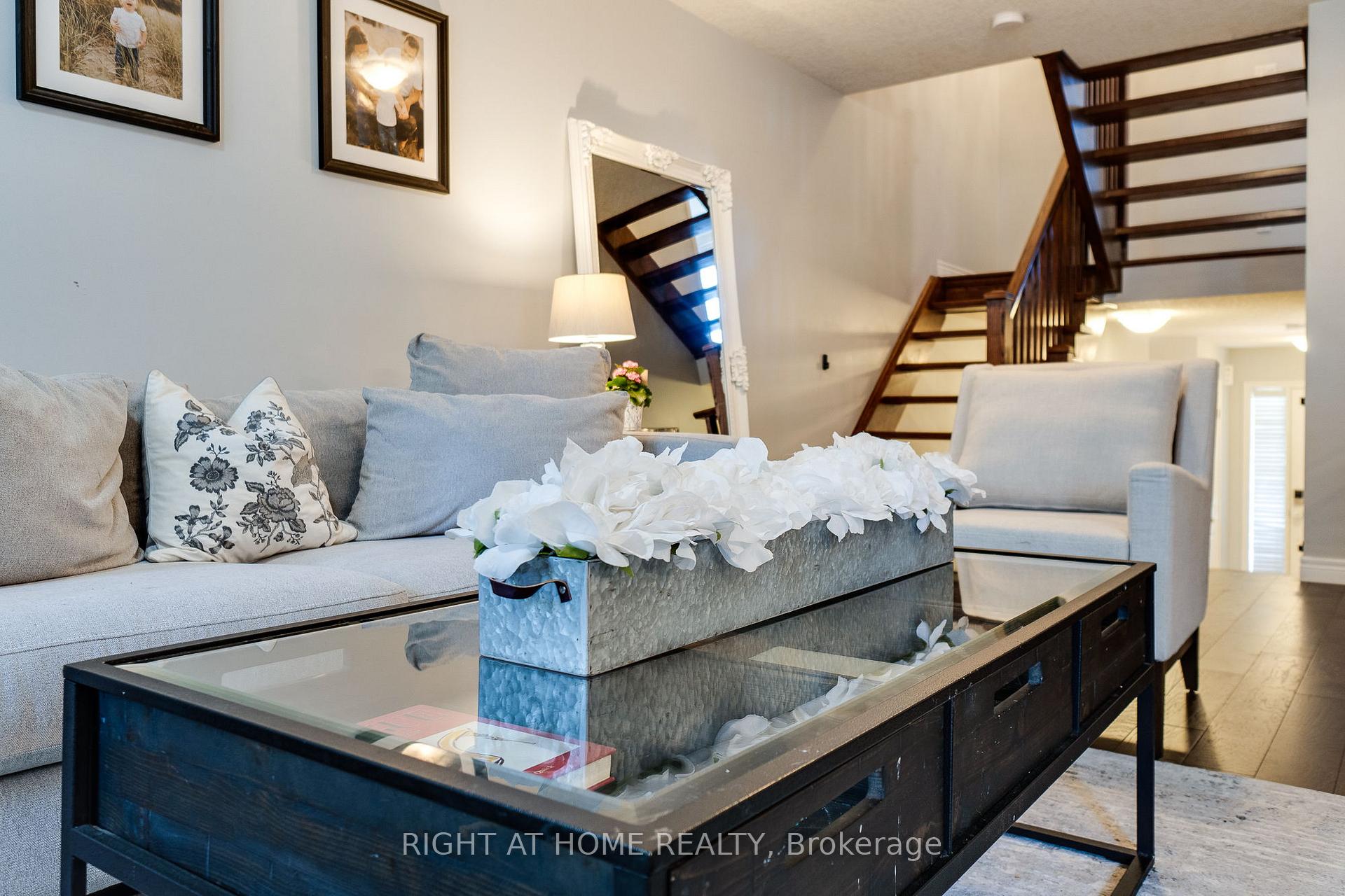Photo 8 of Unit 12, 70 Highgate Drive, Hamilton, Stoney Creek Mountain — HOMEH