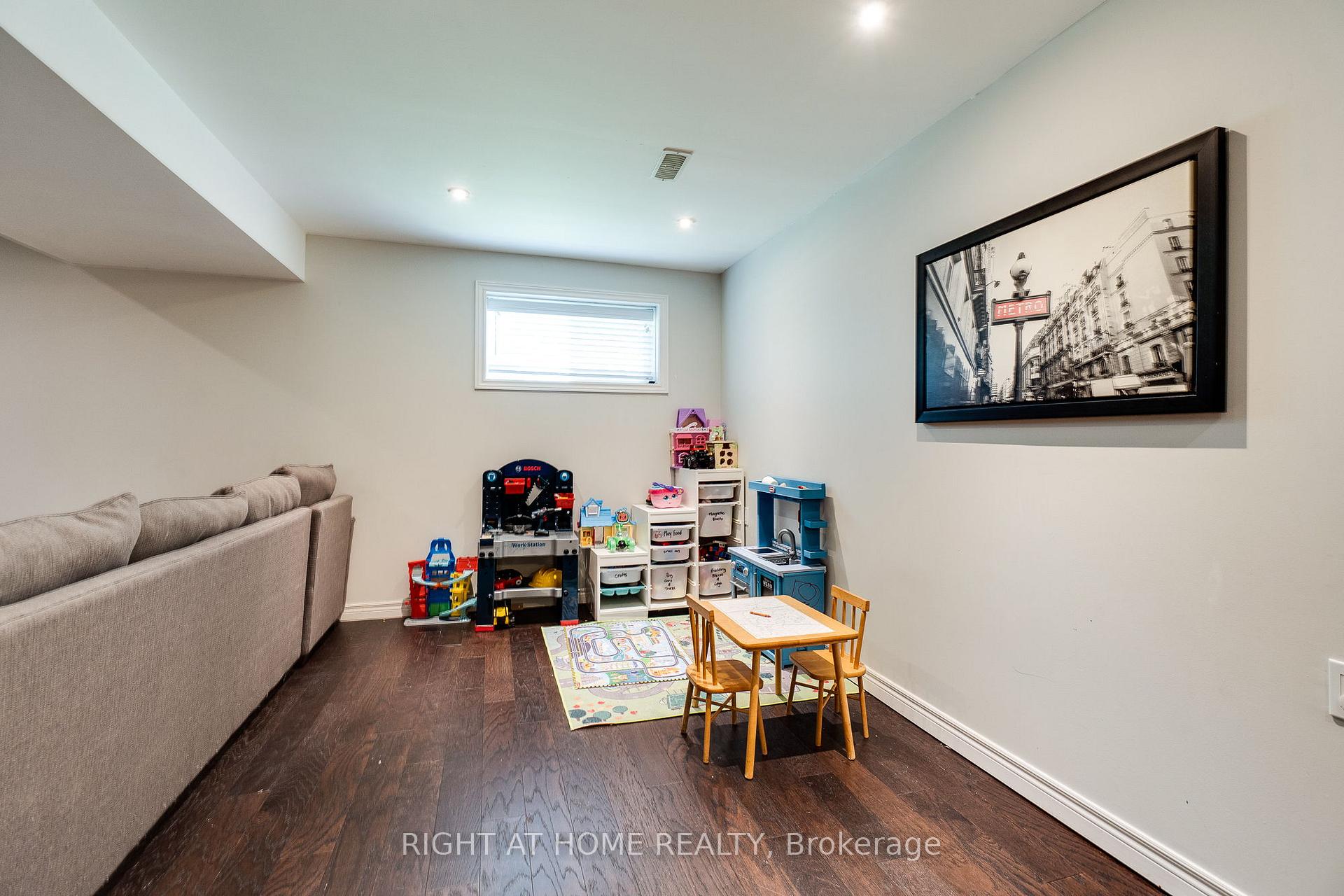 Photo 28 of Unit 12, 70 Highgate Drive, Hamilton, Stoney Creek Mountain — HOMEH