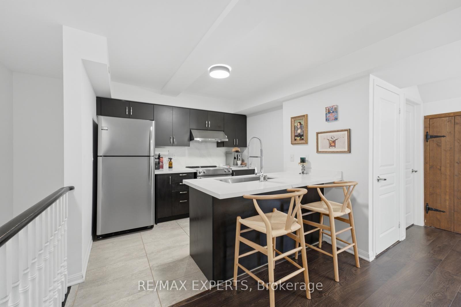 Photo 5 of Unit 301, 9589 Keele Street, Vaughan, Maple — HOMEH