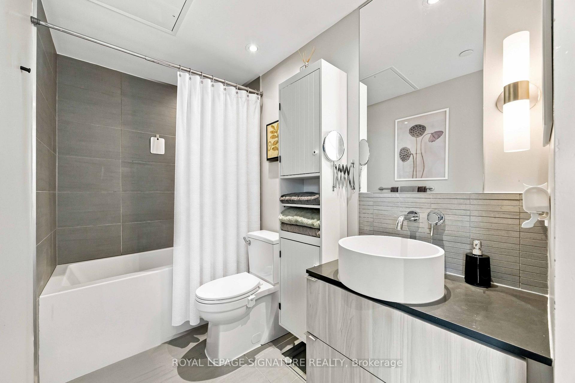 Photo 21 of Unit 4305, 161 Roehampton Avenue, Toronto, Mount Pleasant West — HOMEH