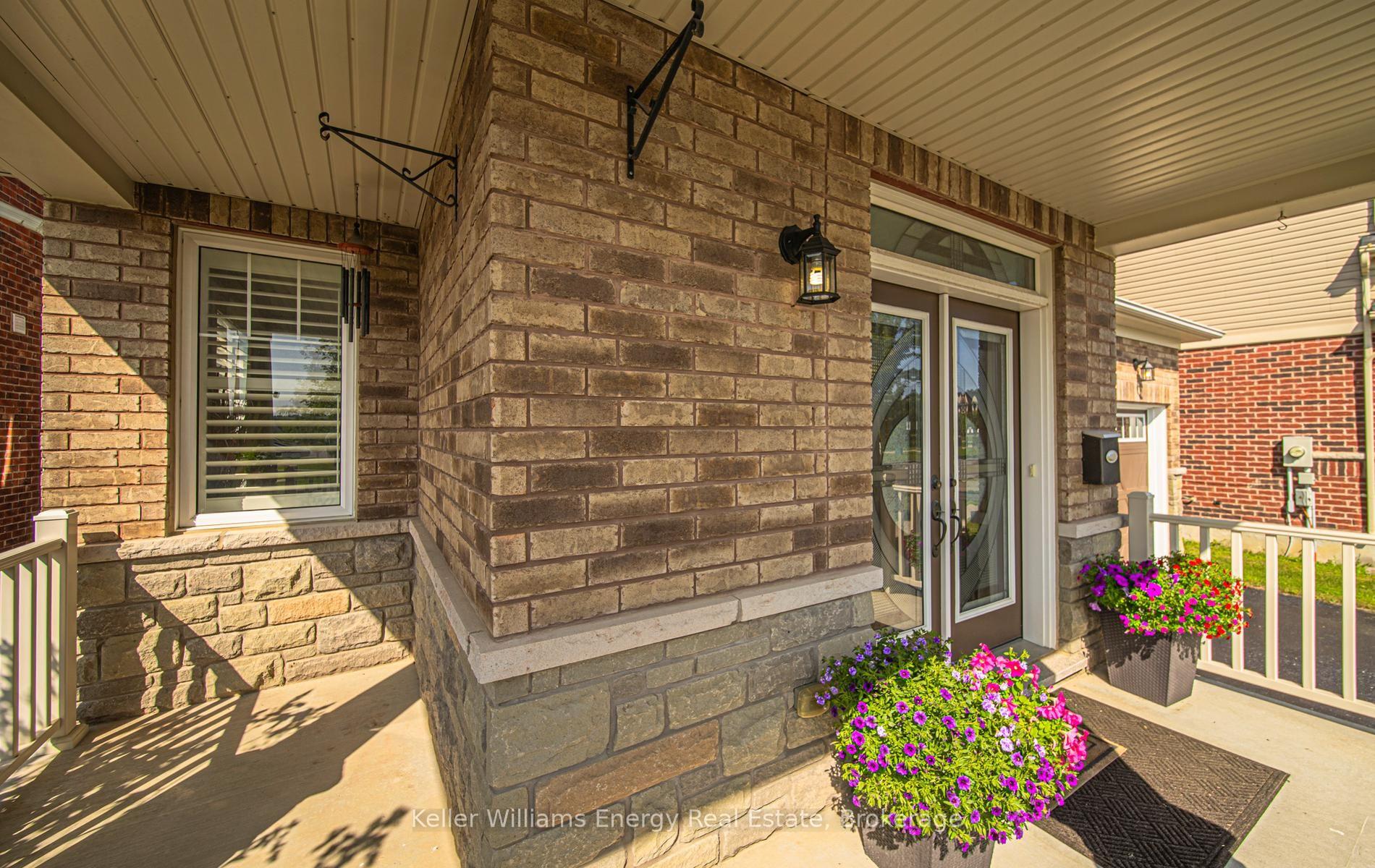 Photo 6 of 2484 Bridle Road, Oshawa, Windfields — HOMEH