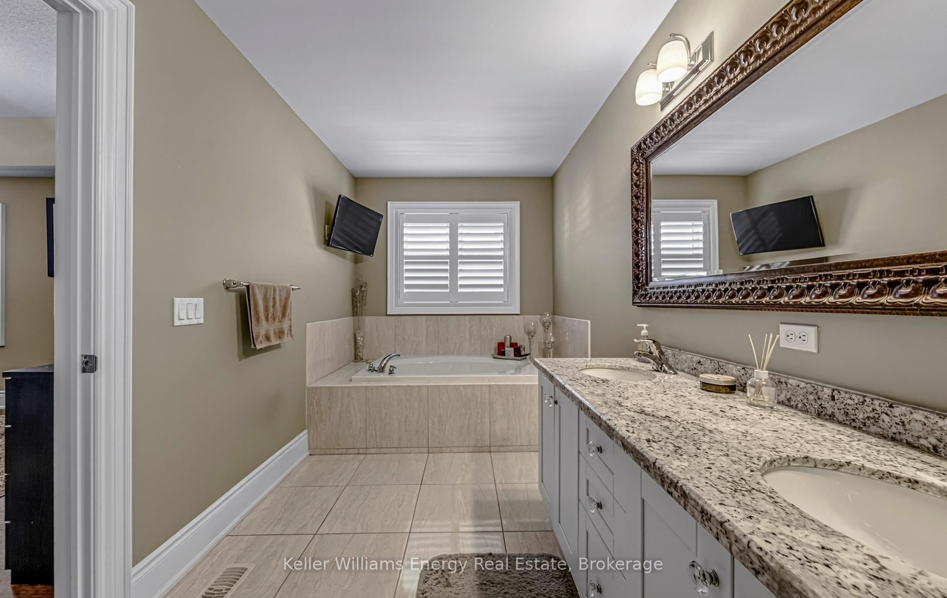 Photo 28 of 2484 Bridle Road, Oshawa, Windfields — HOMEH