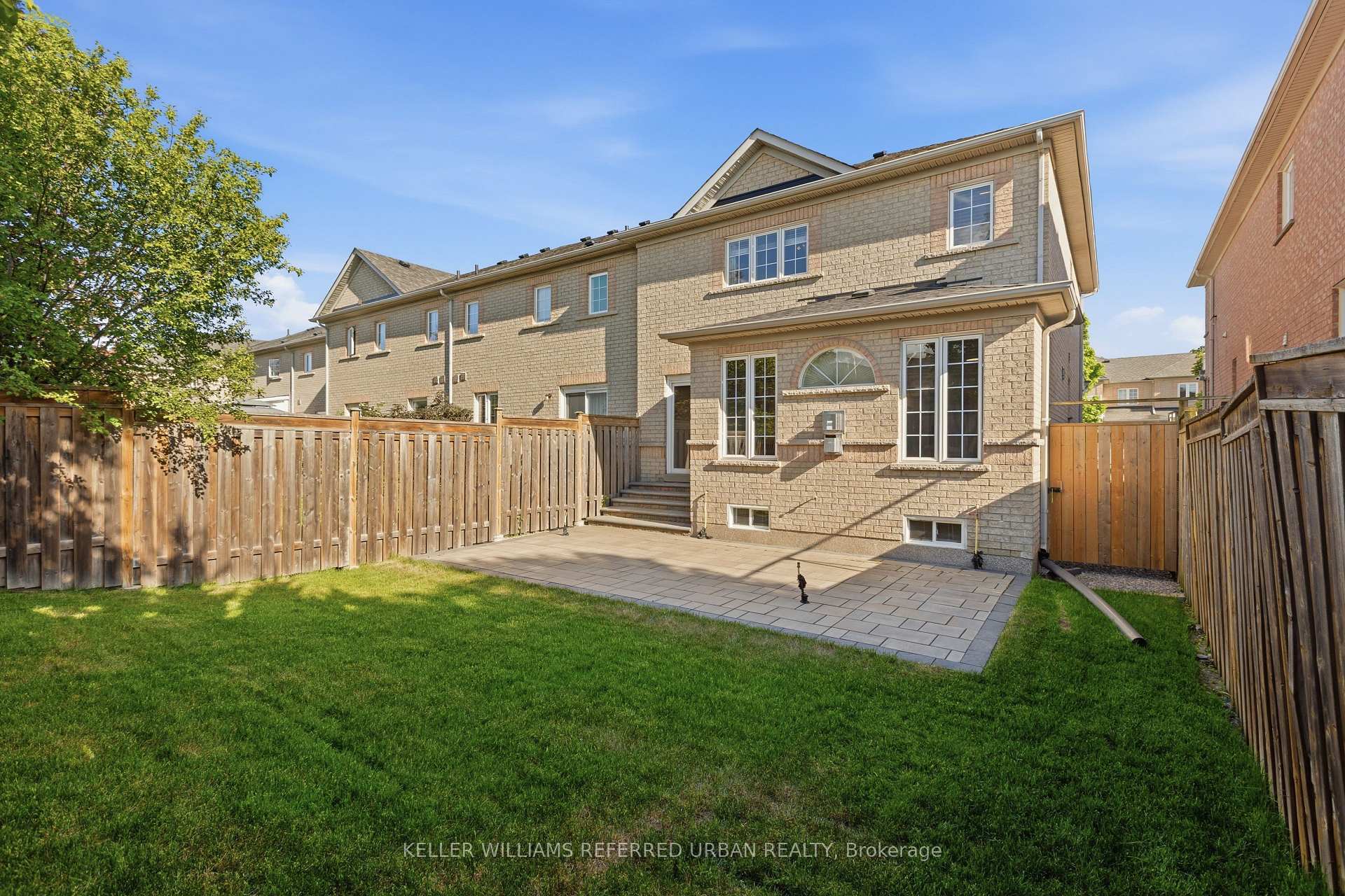 Photo 14 of 129 Dolce Crescent, Vaughan, Vellore Village — HOMEH