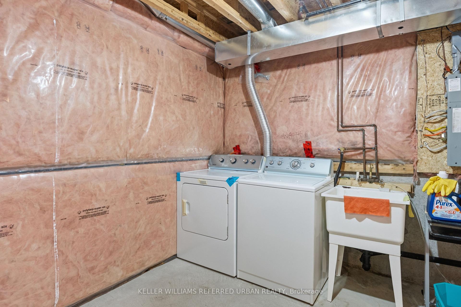 Photo 25 of 129 Dolce Crescent, Vaughan, Vellore Village — HOMEH