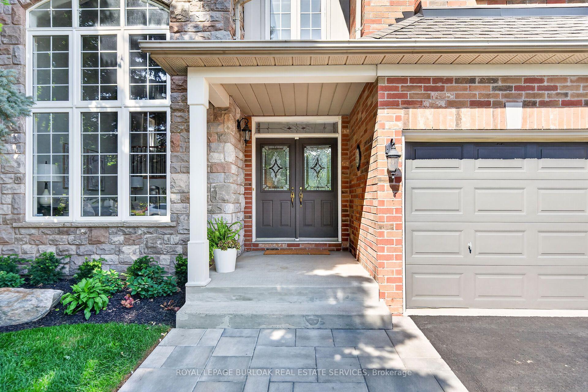 Photo 2 of 2203 Turnberry Road, Burlington, Rose — HOMEH