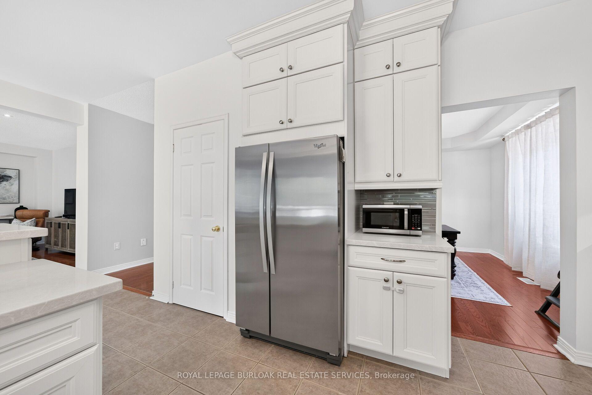 Photo 15 of 2203 Turnberry Road, Burlington, Rose — HOMEH
