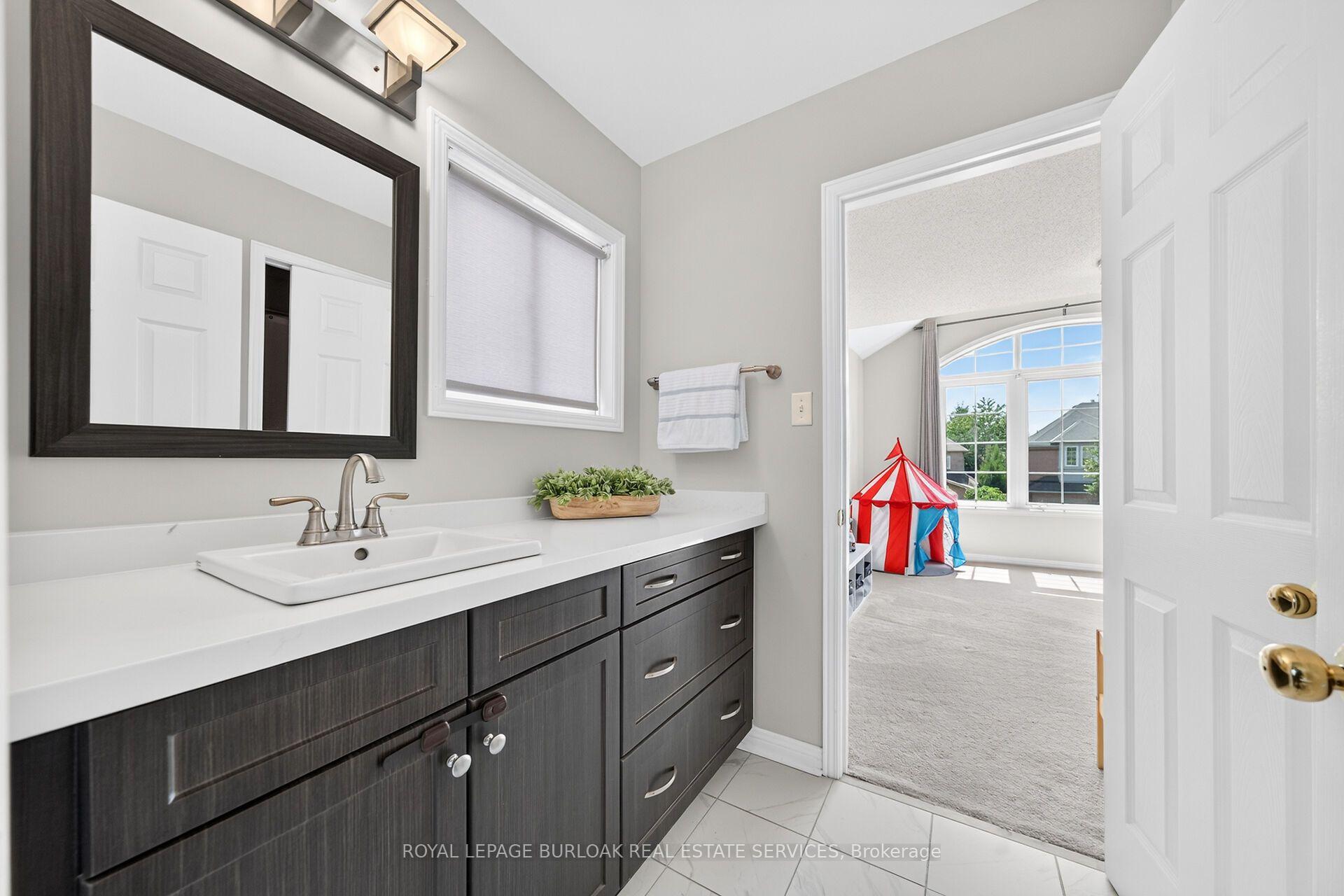 Photo 24 of 2203 Turnberry Road, Burlington, Rose — HOMEH