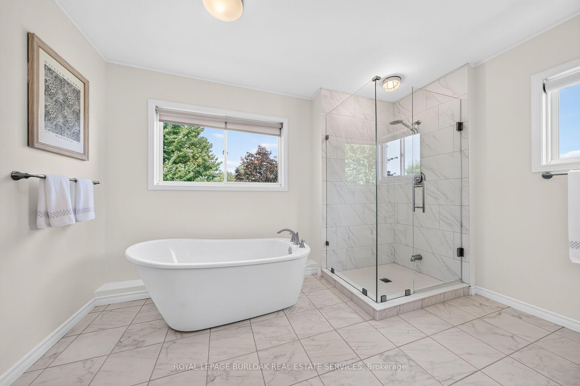Photo 33 of 2203 Turnberry Road, Burlington, Rose — HOMEH