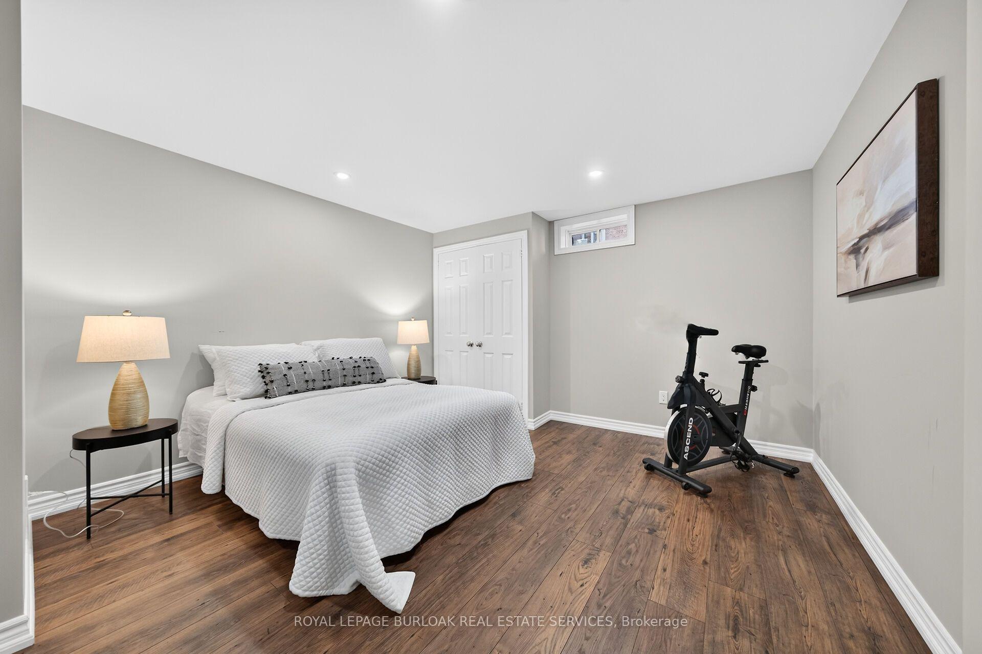 Photo 38 of 2203 Turnberry Road, Burlington, Rose — HOMEH