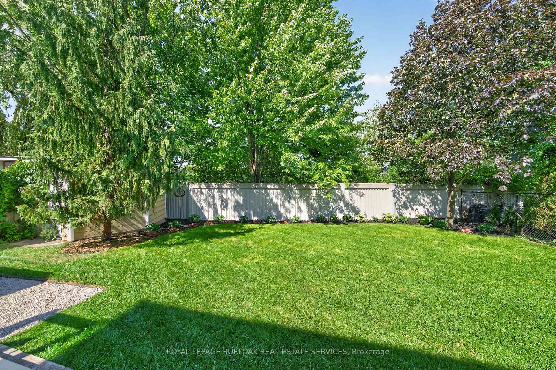 Photo 50 of 2203 Turnberry Road, Burlington, Rose — HOMEH