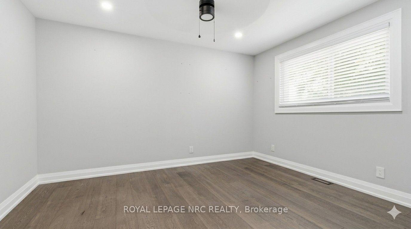 Photo 20 of 94 Dorchester Drive, Grimsby, Grimsby East — HOMEH