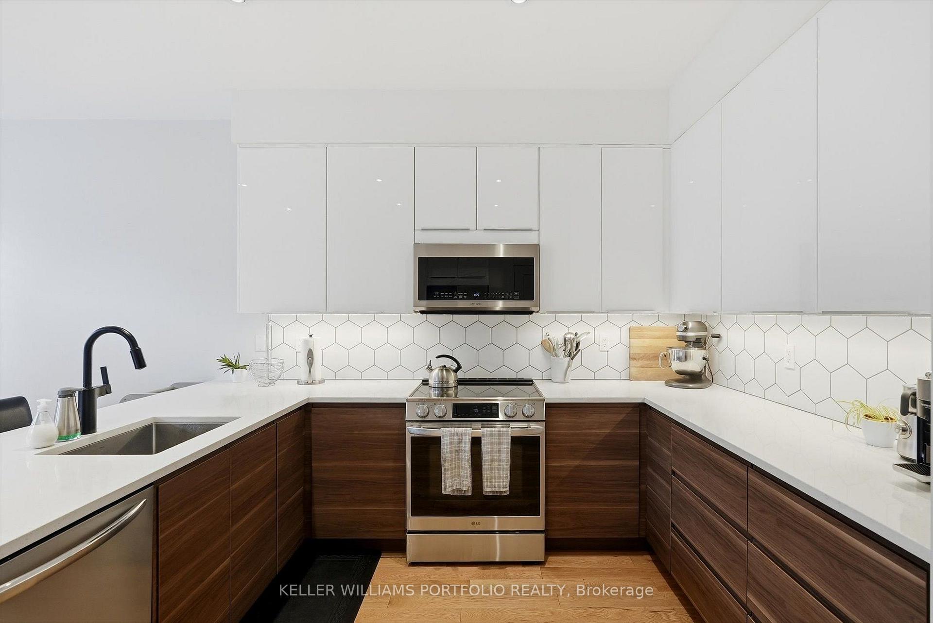 Photo 15 of 80 Crossovers Street, Toronto, East End-Danforth — HOMEH