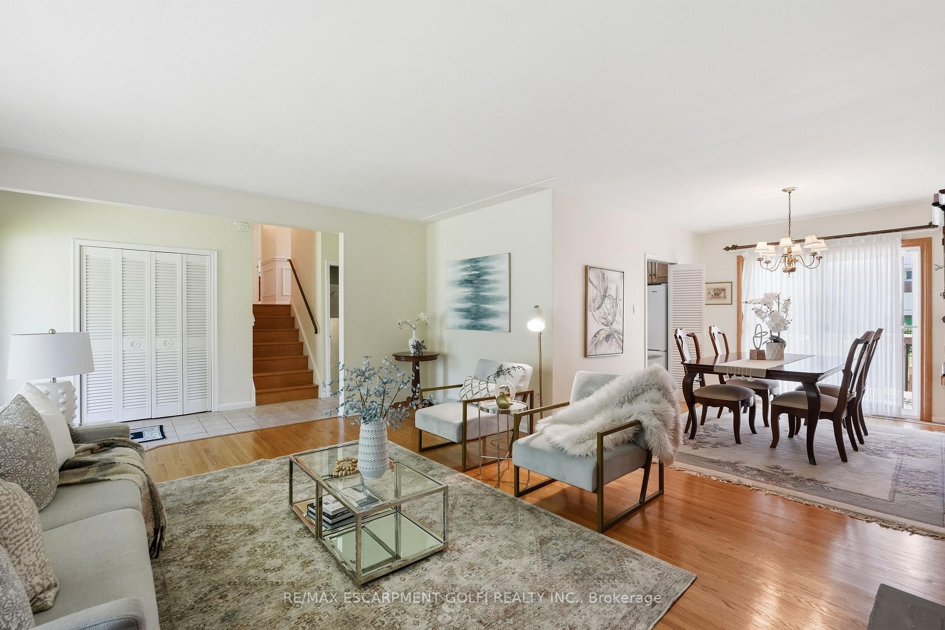 Photo 13 of 7 Braemar Place, Hamilton, Mohawk — HOMEH