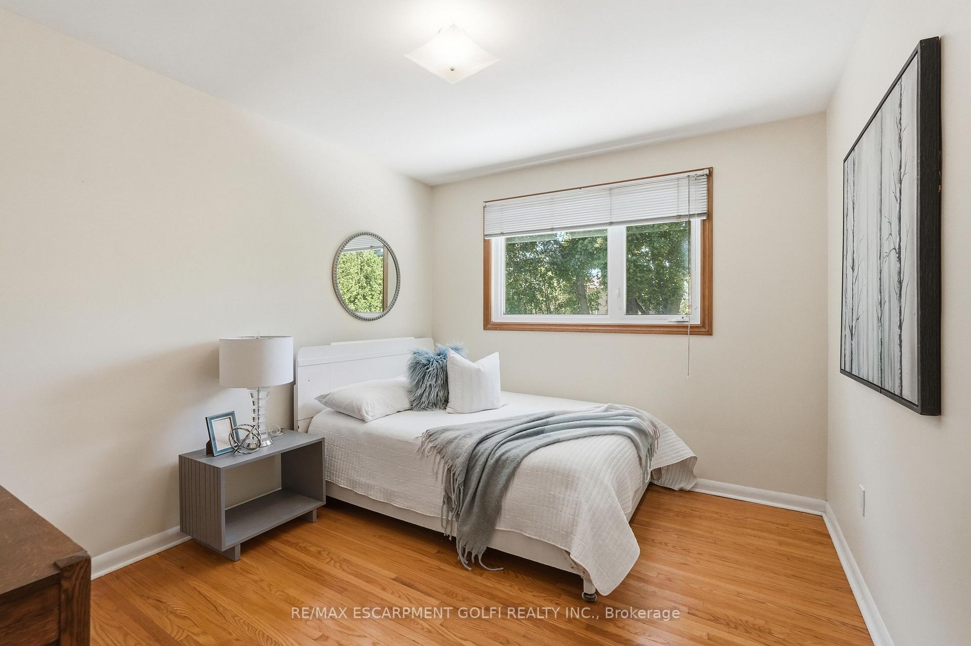 Photo 37 of 7 Braemar Place, Hamilton, Mohawk — HOMEH