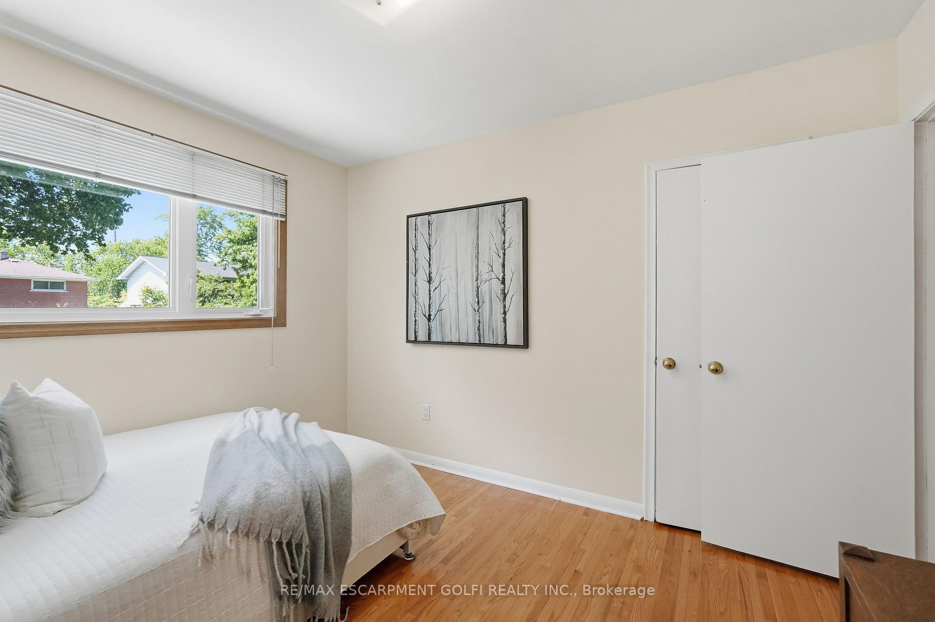 Photo 39 of 7 Braemar Place, Hamilton, Mohawk — HOMEH