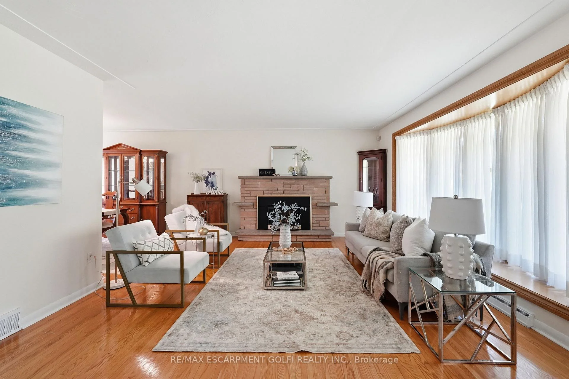 Photo 10 of 7 Braemar Place, Hamilton, Mohawk — HOMEH